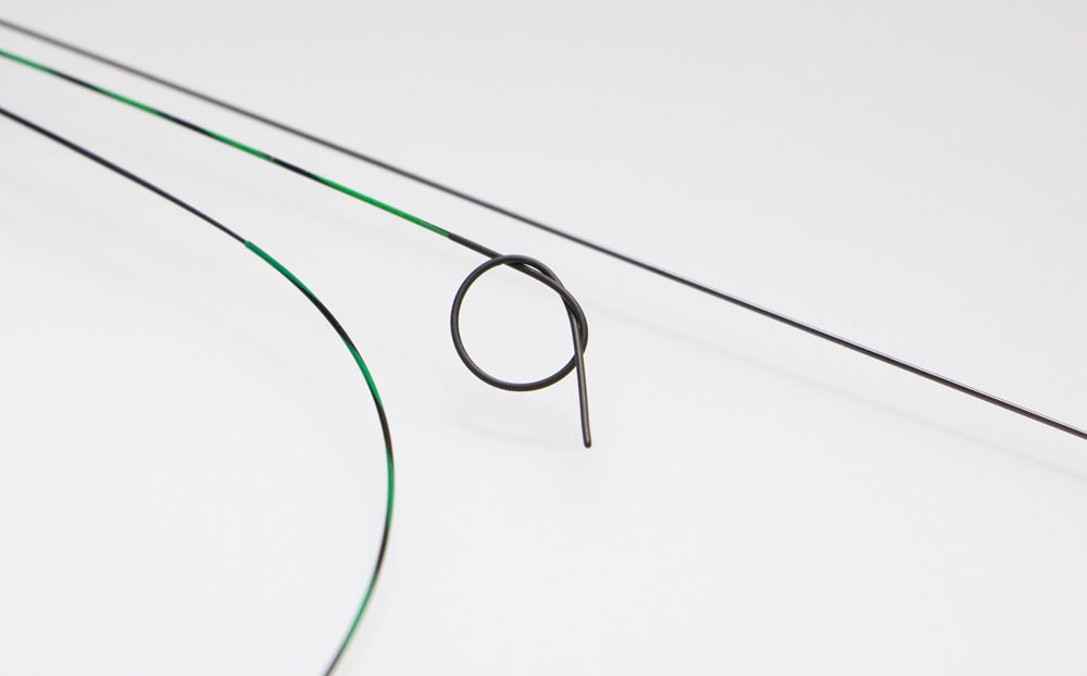 a close up of a wire